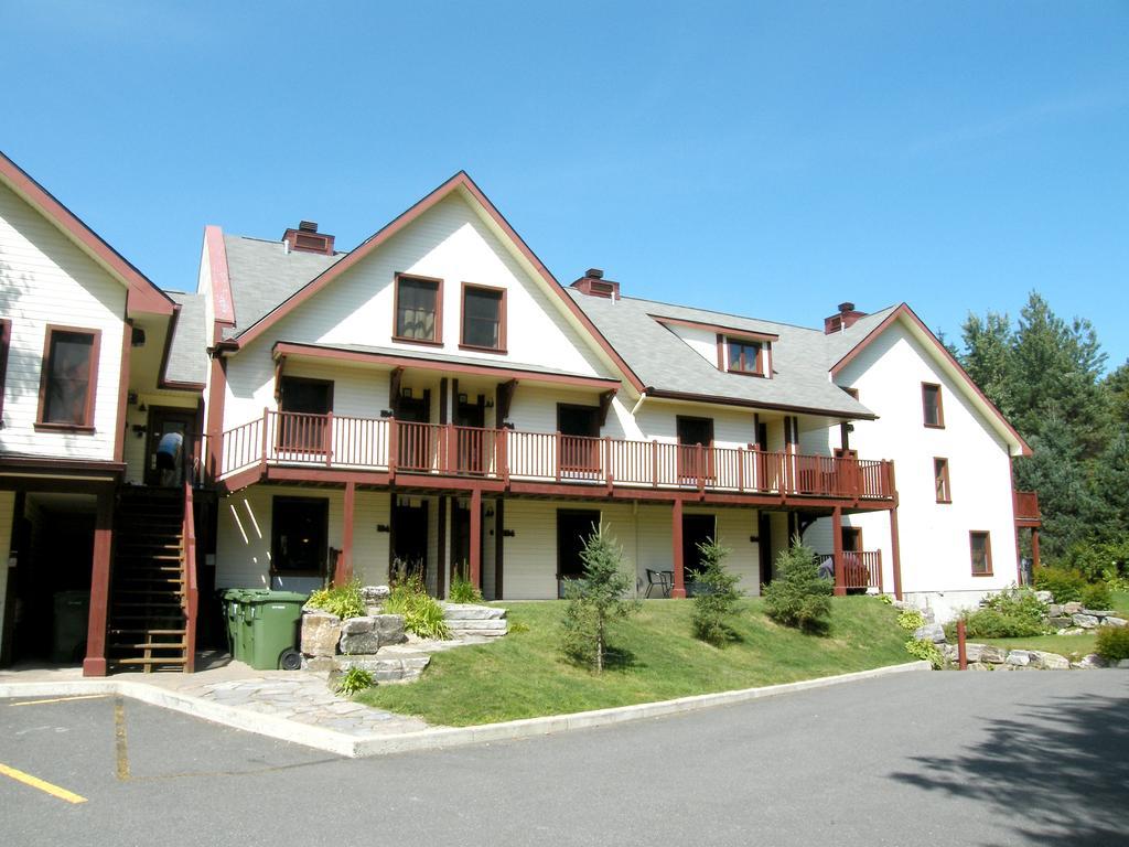 Suites De La Gare - Location Adp モントランブラン エクステリア 写真