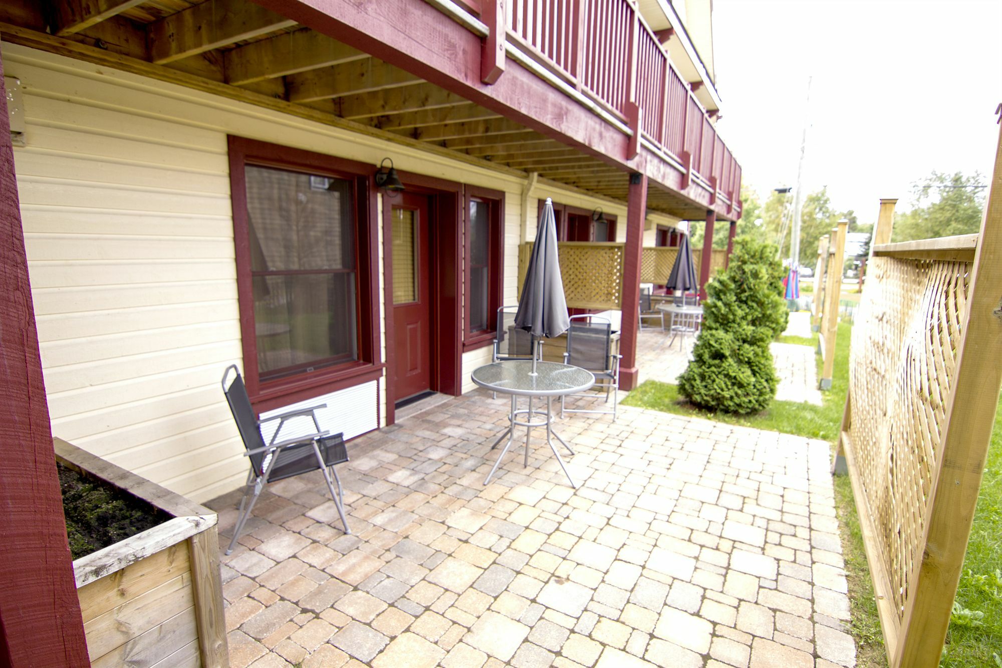 Suites De La Gare - Location Adp モントランブラン エクステリア 写真